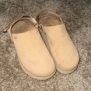 UGG Women’s Goldenstar Clog